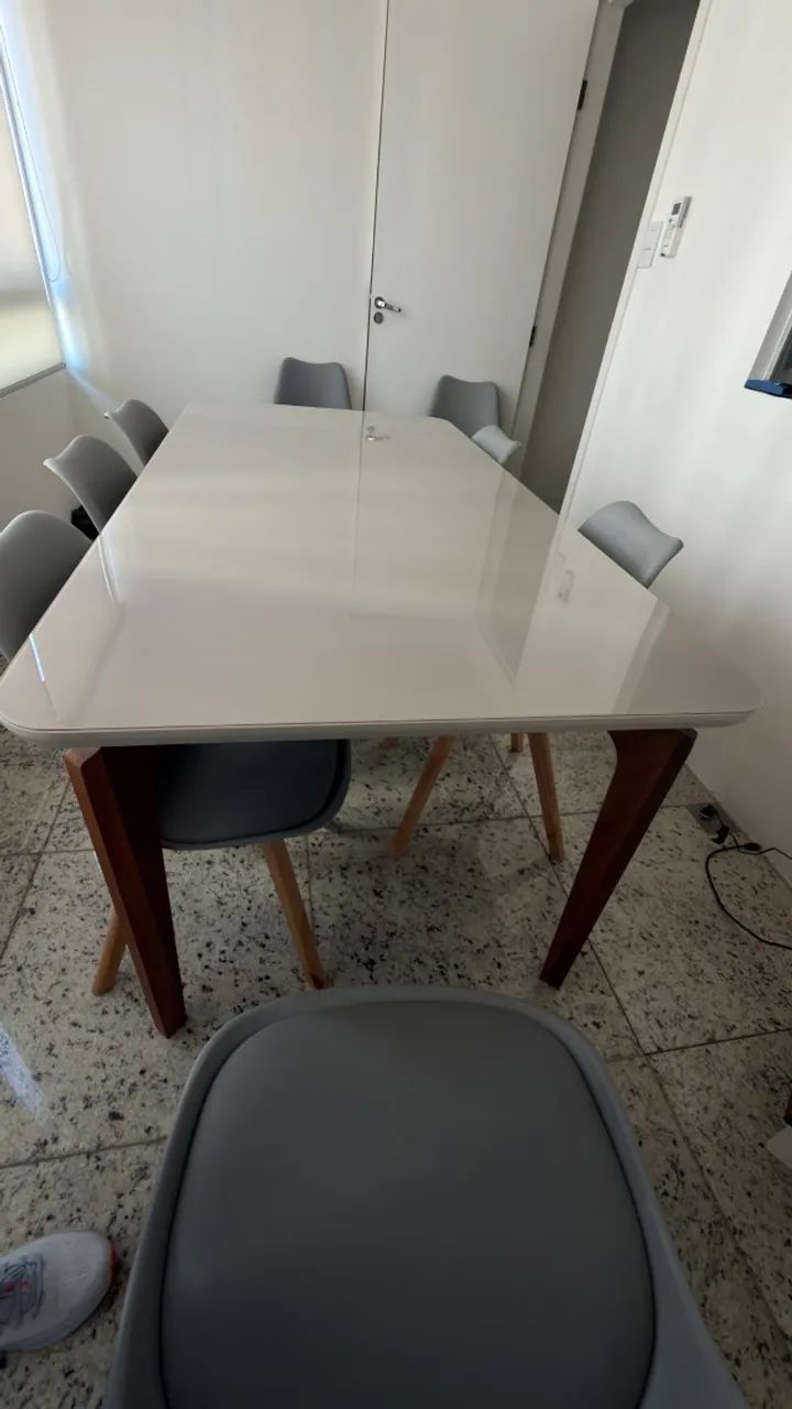 Mesa de jantar retangular