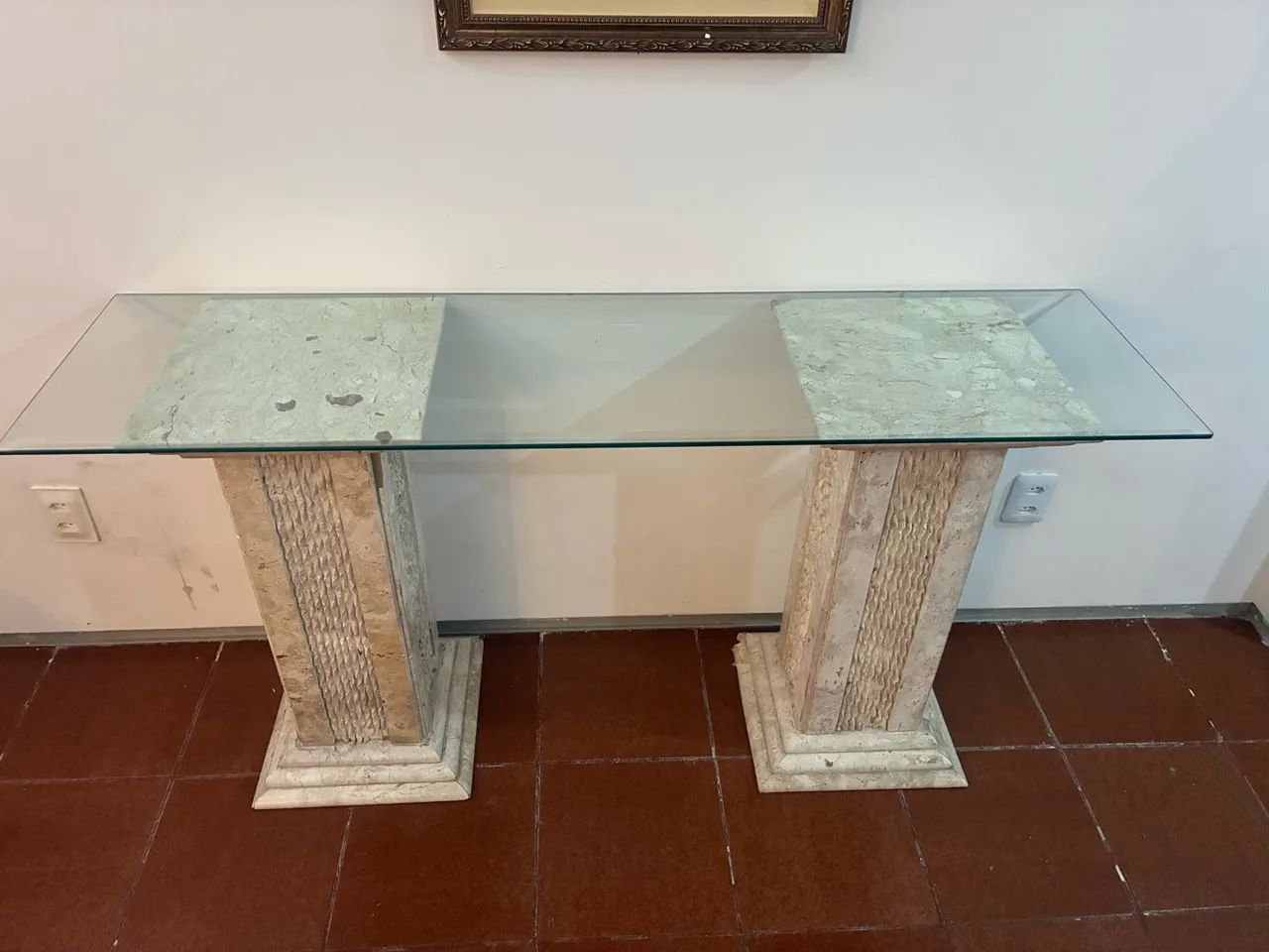 Vendo mesa console com pés em mármore travestino - Foto 2