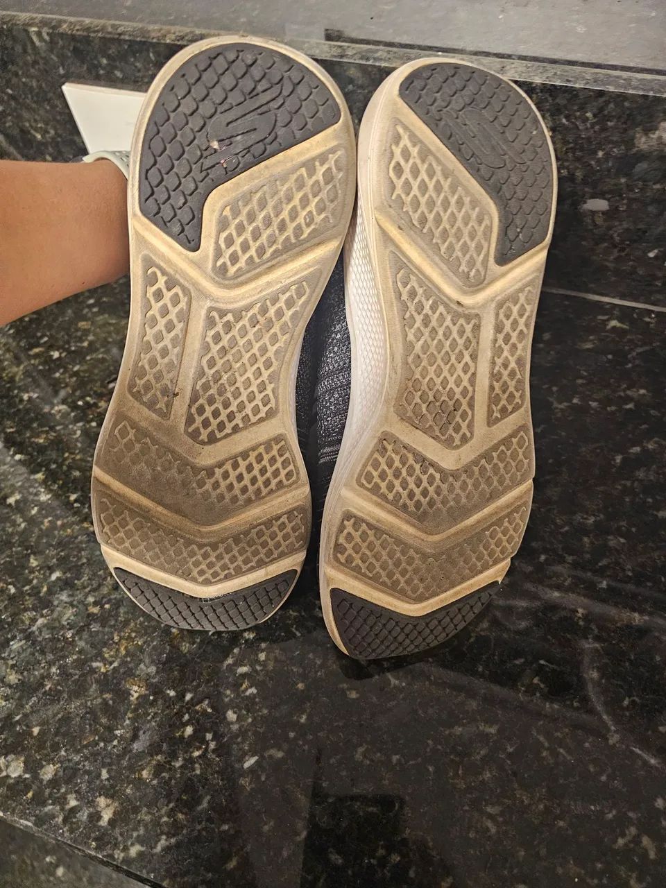 Tênis Skechers Gorun Elevate usado número 43 - Foto 3