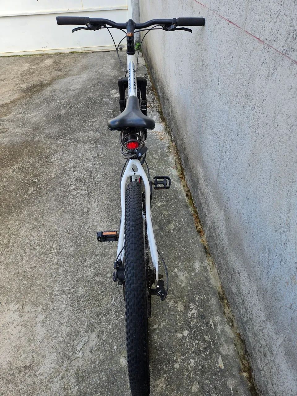 Bicicleta Vulcan branca aro 29 + acessórios  - Foto 3