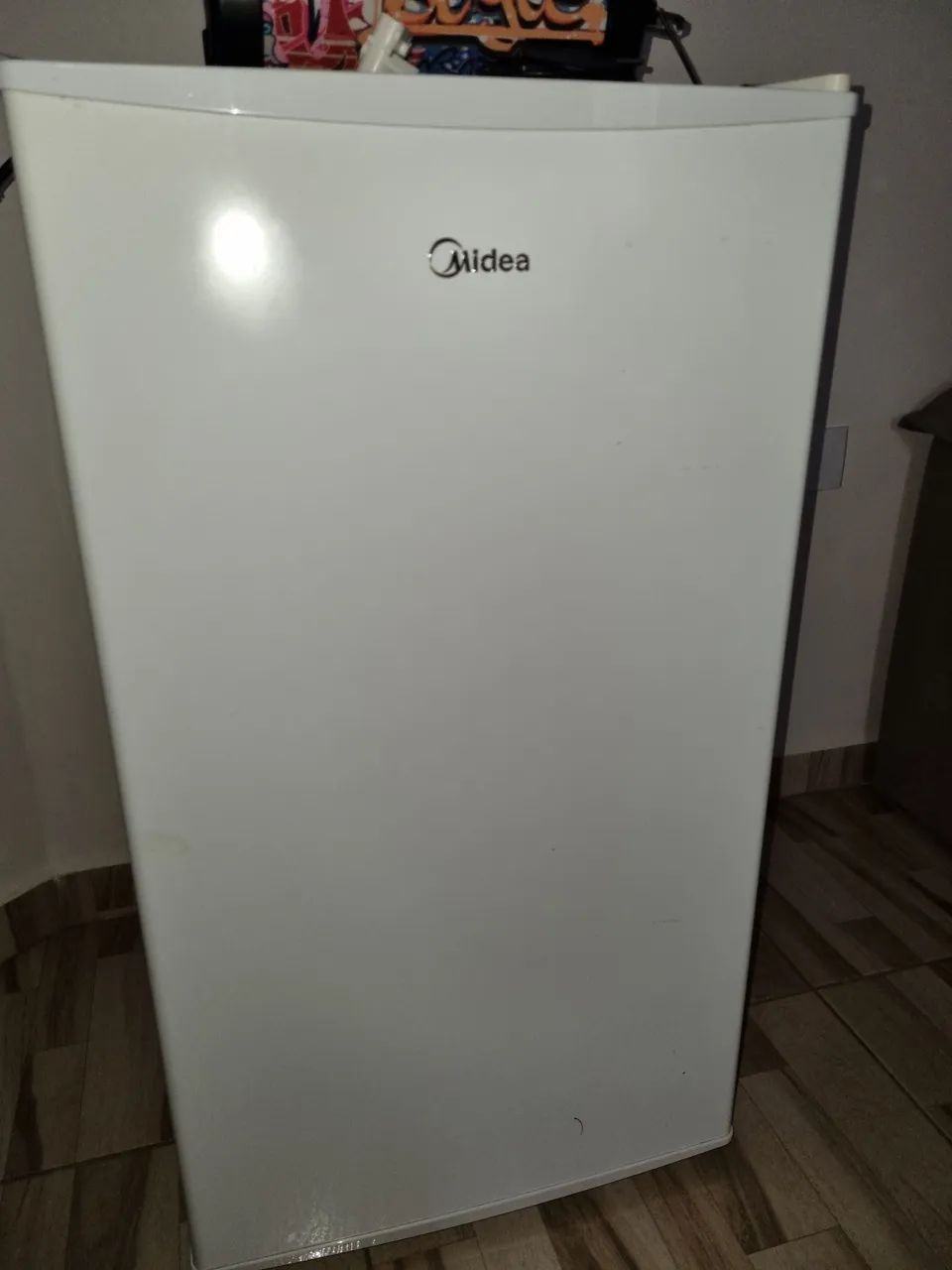 Frigobar Midea