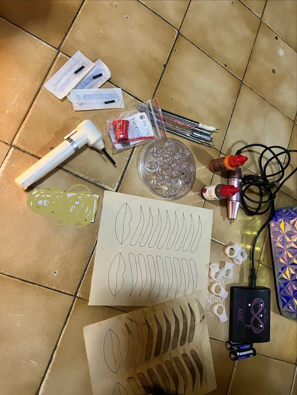 Kit Micropigmentação Sobrancelha e Lábios - Dermógrafo GR Colors Basic + Maleta - Foto 4