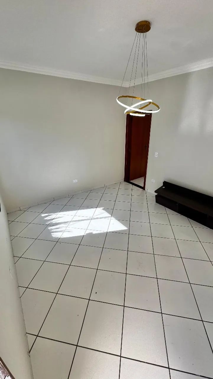 Casa ampla, otima localização. - Foto 5