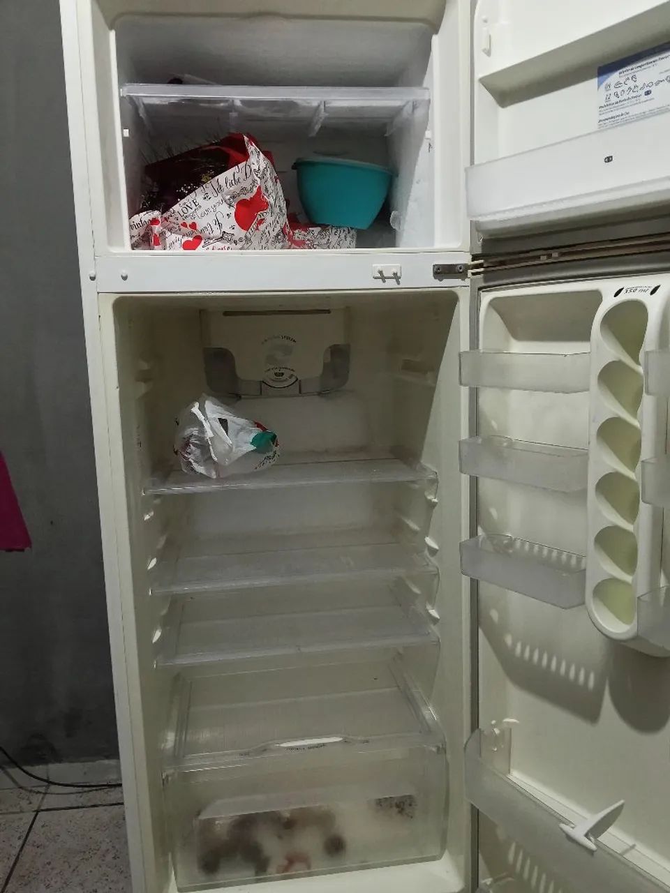Geladeira Eletrolux ótimo Estado  - Foto 3