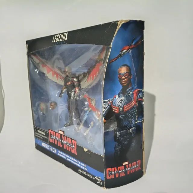 Marvel Legends Series Falcon na caixa - Foto 4