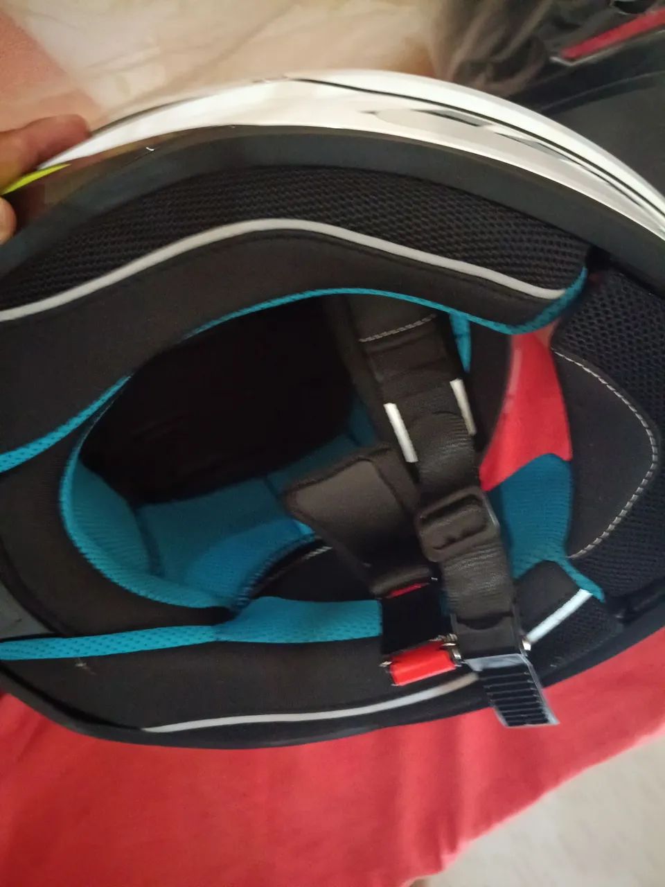2 capacetes novos , apenas 2 dias de comprados. - Foto 2