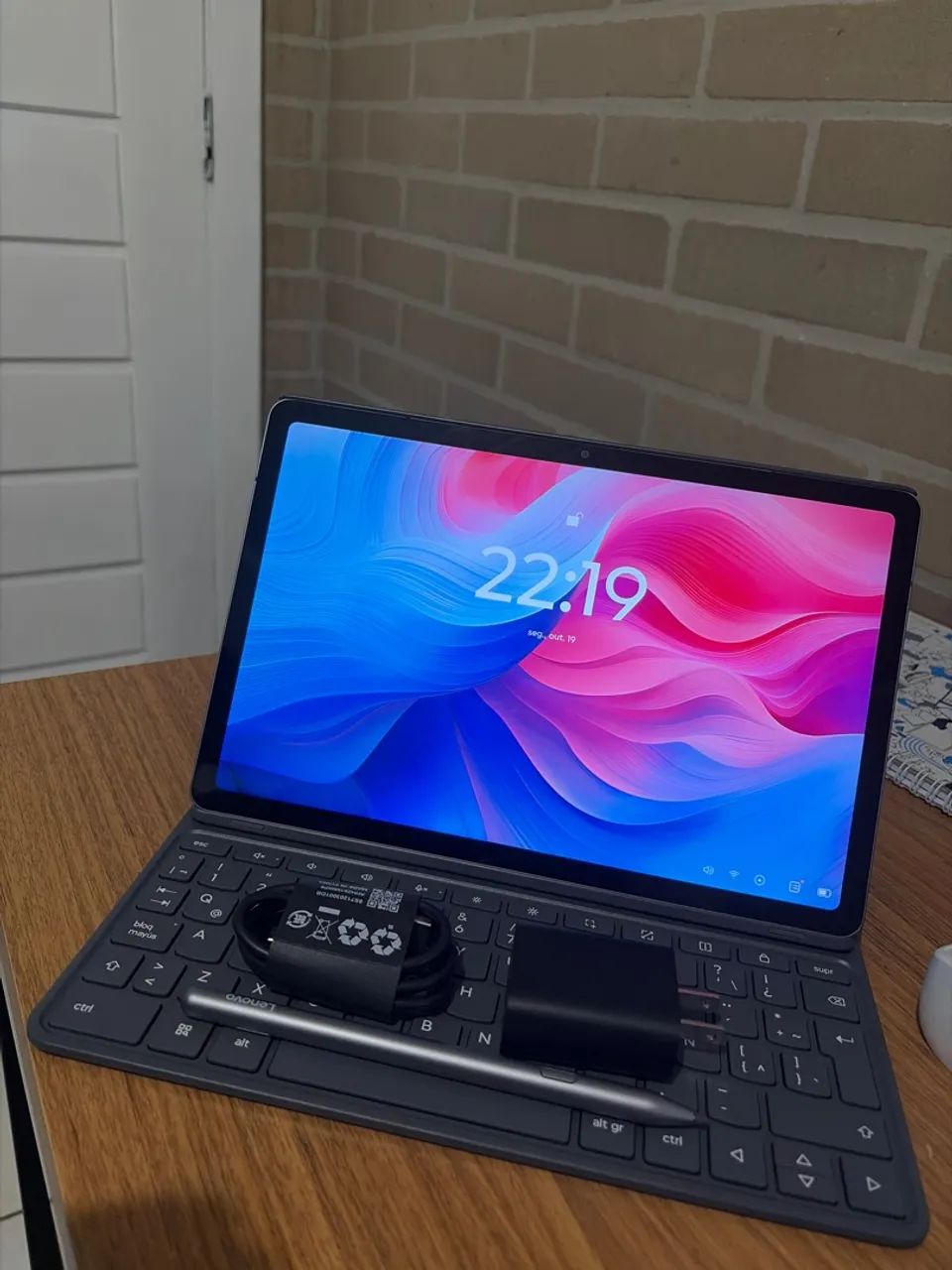 Tablet Lenovo Idea Tab com Capa e teclado  - Foto 4