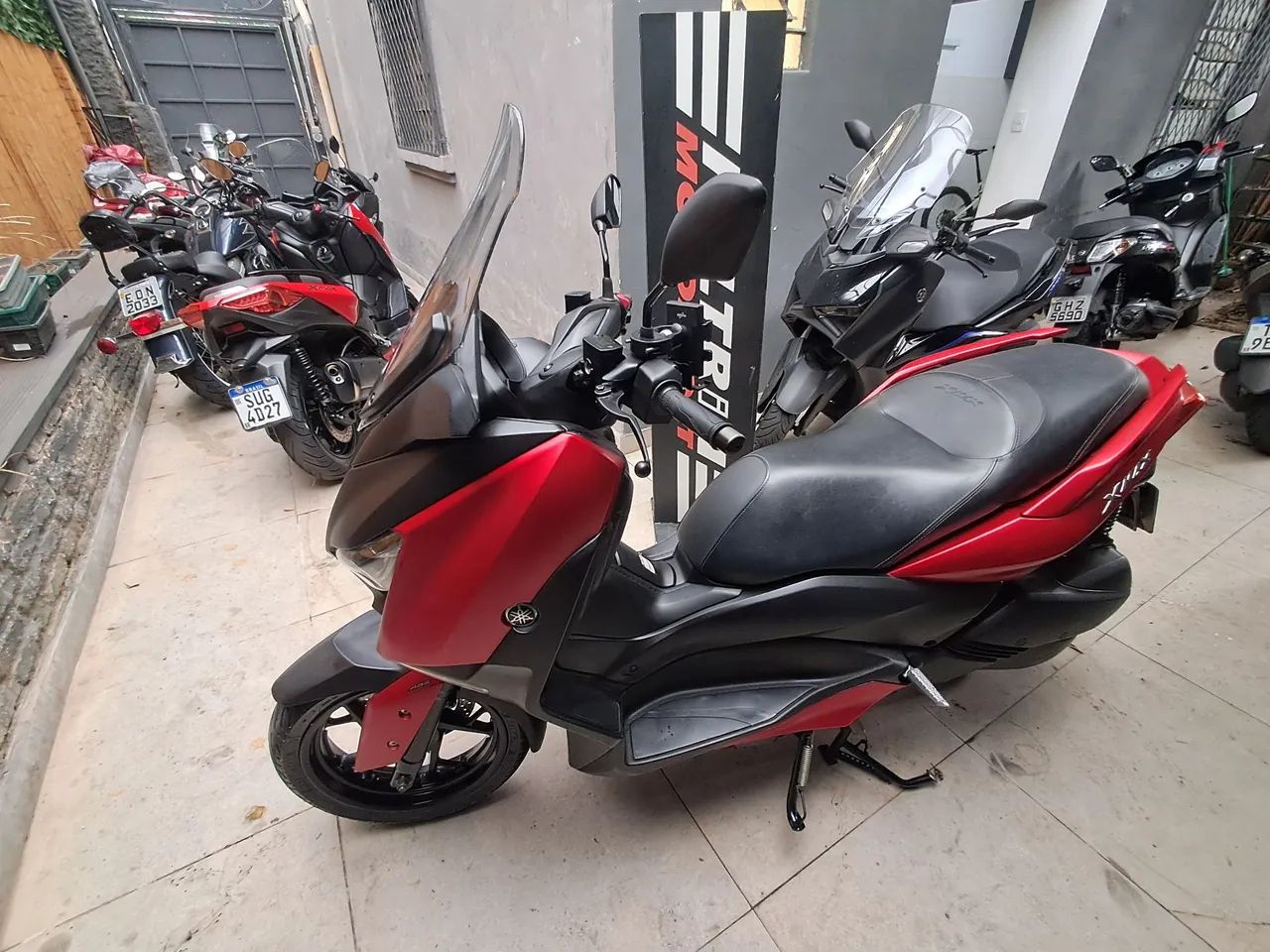 YAMAHA XMAX 250 - Foto 5