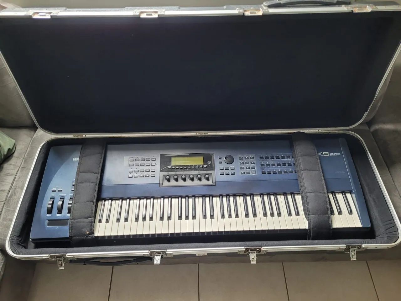 Teclado Yamaha EX5 