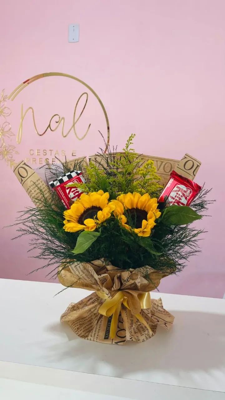 Buquês de rosas e girassol - Foto 4