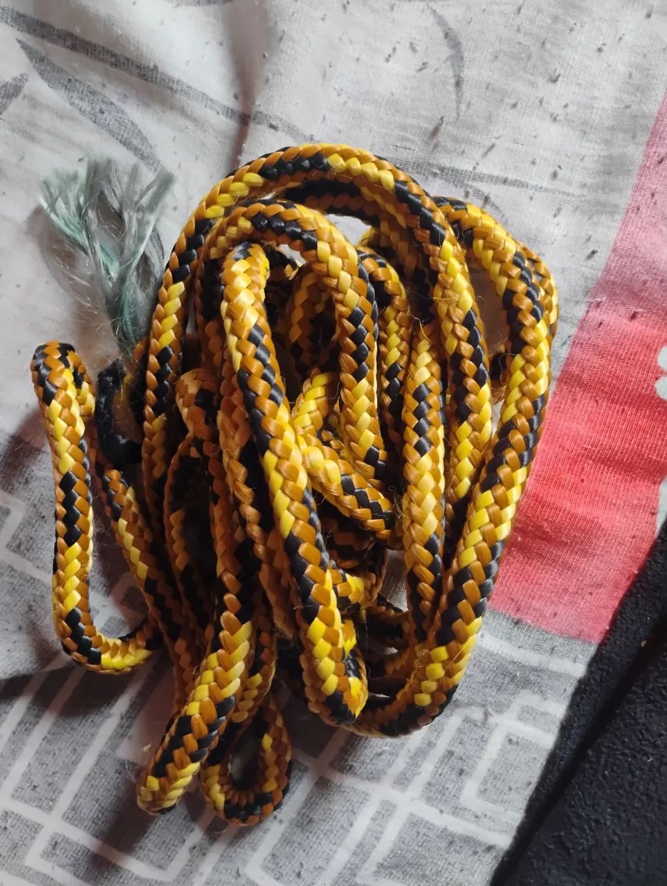 Corda resistente para trabalhos ou acampamento 