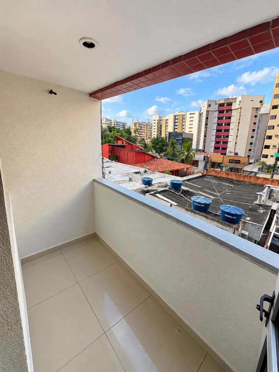 ALUGUEL - QUARTO E SALA - MOBILIADO - VARANDA - PONTA VERDE - Foto 5