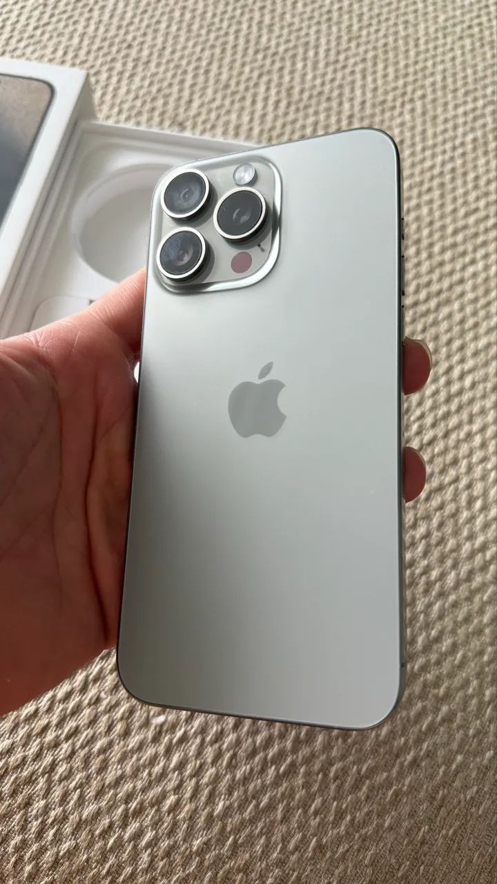 iPhone 15 PRO MAX 256GB - Celulares e Smartphones - Cristo