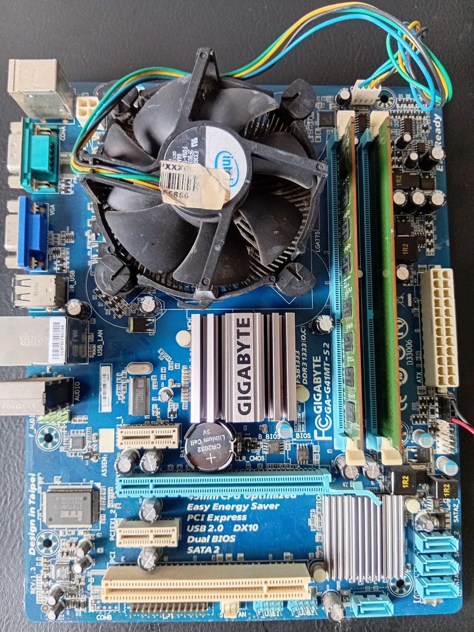 Placa mãe Gigabyte 