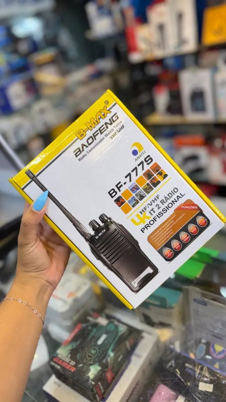 Radio Comunicador Baofeng B-MAX BF-777S