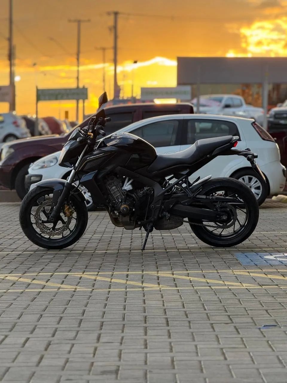 Honda CB 650F - Foto 4