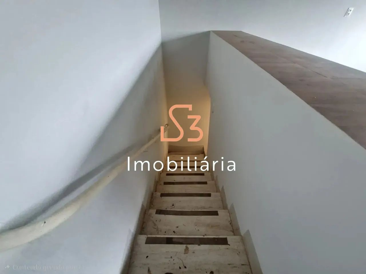Imperdível: Casa de 3 quartos e 3 suítes no bairro Granada, Uberlândia-MG, com 2 salas, 2  - Foto 5