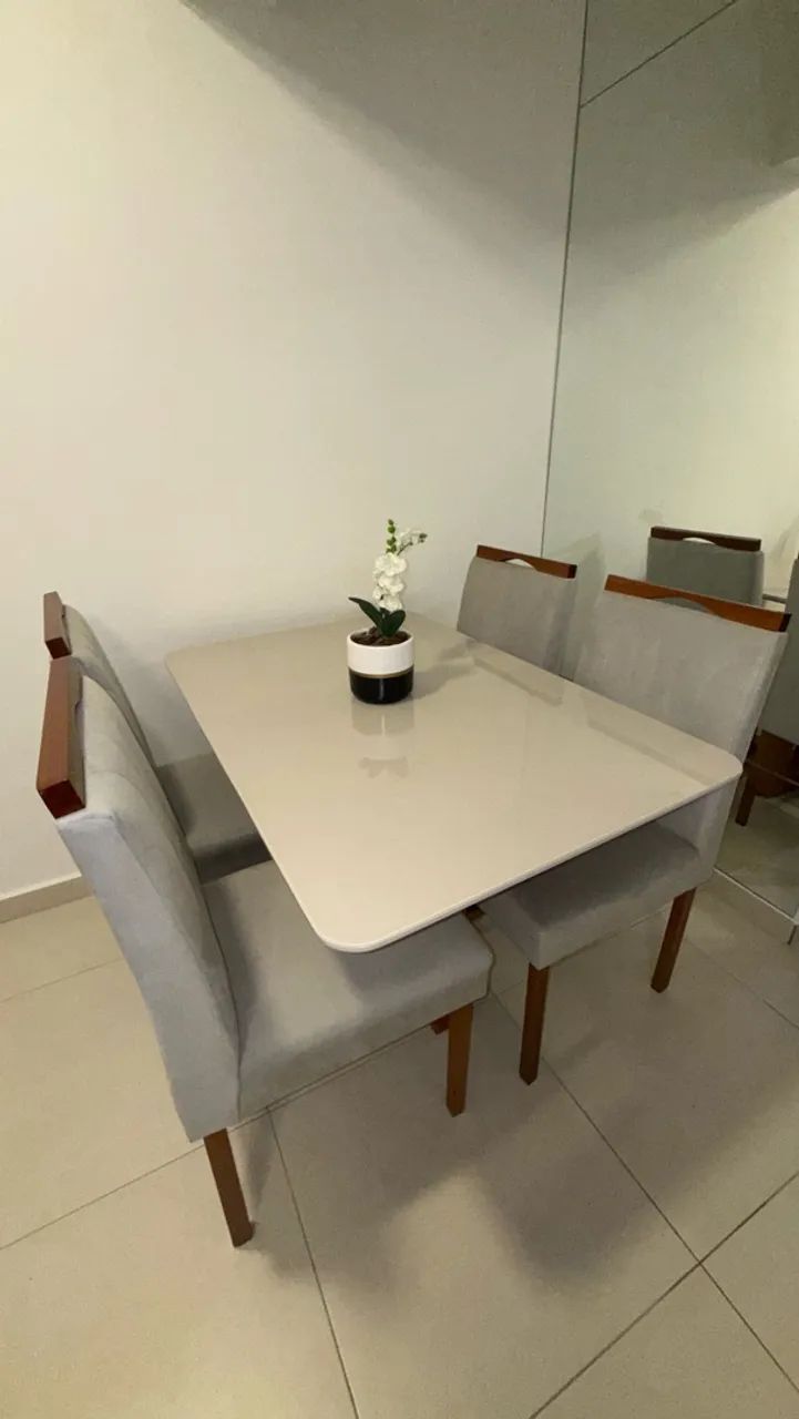 Mesa com 4 Cadeiras  - Foto 3