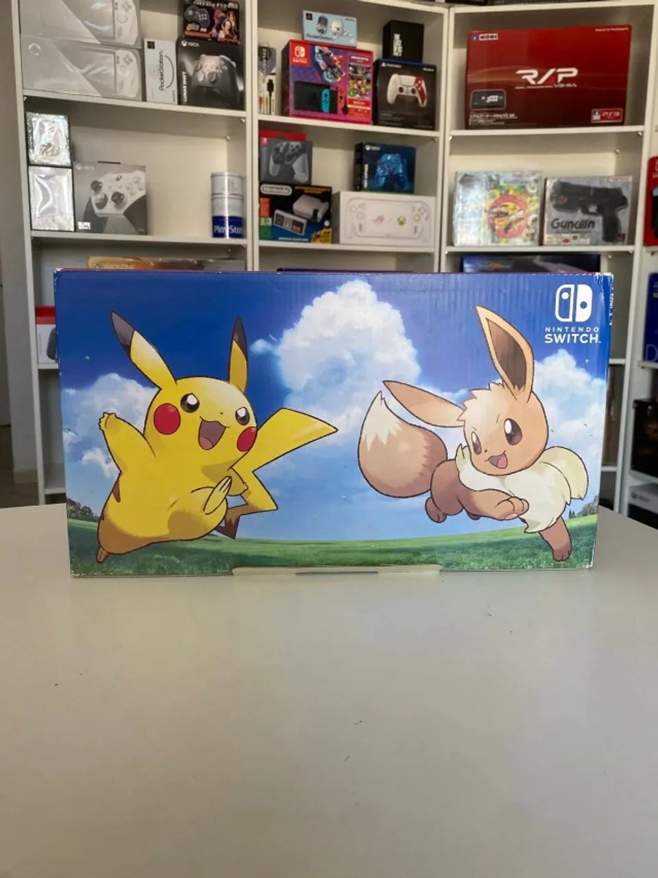 Vendo Nintendo Switch Let?s Go Eevee Japonês Semi novo - Foto 2
