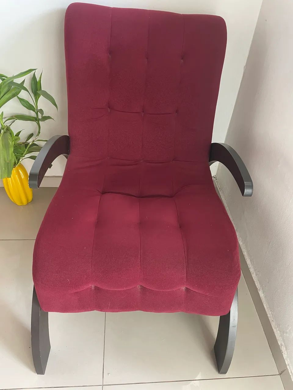 CONJUNTO MESA COM 6 CADEIRAS + POLTRONA+MESA DE CENTRO  - Foto 3