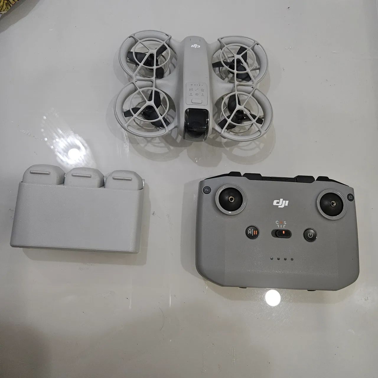 DRONE DJI NEO COMBO FLY MORE - Foto 2