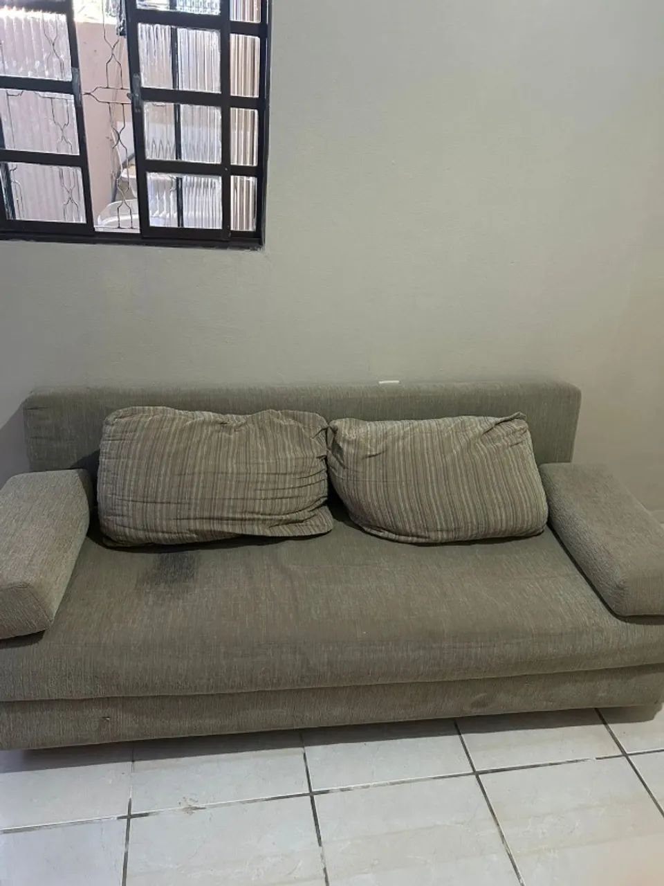 Excelente sofá cama! muito conservado e muito confortável.Preço de desapego! - Foto 4