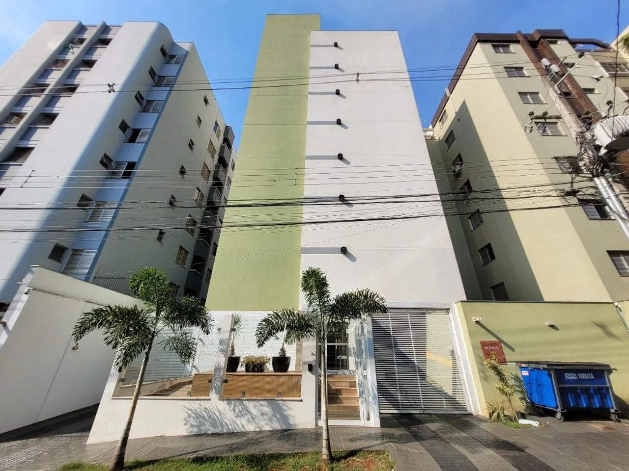 Apartamento para alugar em Maringá, Vila Esperança, com 1 quarto, com 27.44 m²