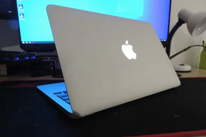 macbook air mid 2012