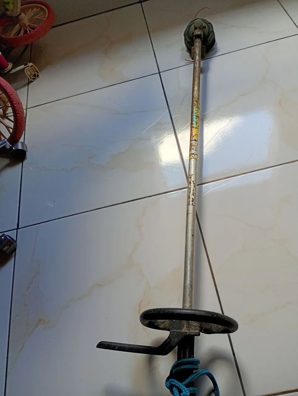 Vendo roçadeira Stihl FS 55 pra retirar peças  - Foto 6