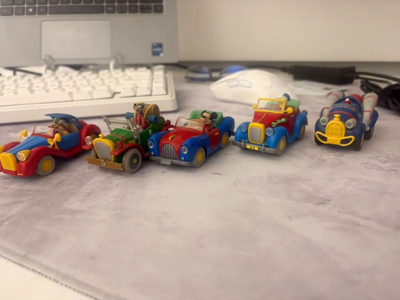 Coleção Motorama Disney 1:43