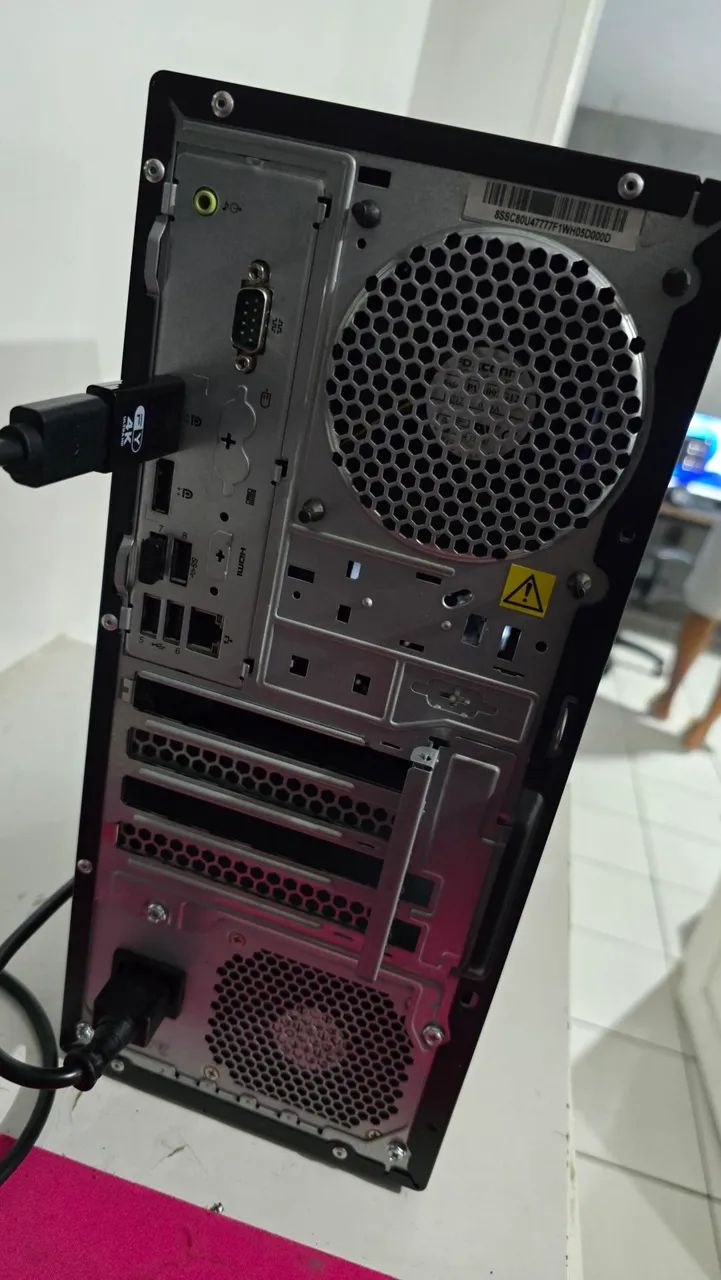 Workstation Lenovo P330 Xeon 32GB DDR4 - Foto 2