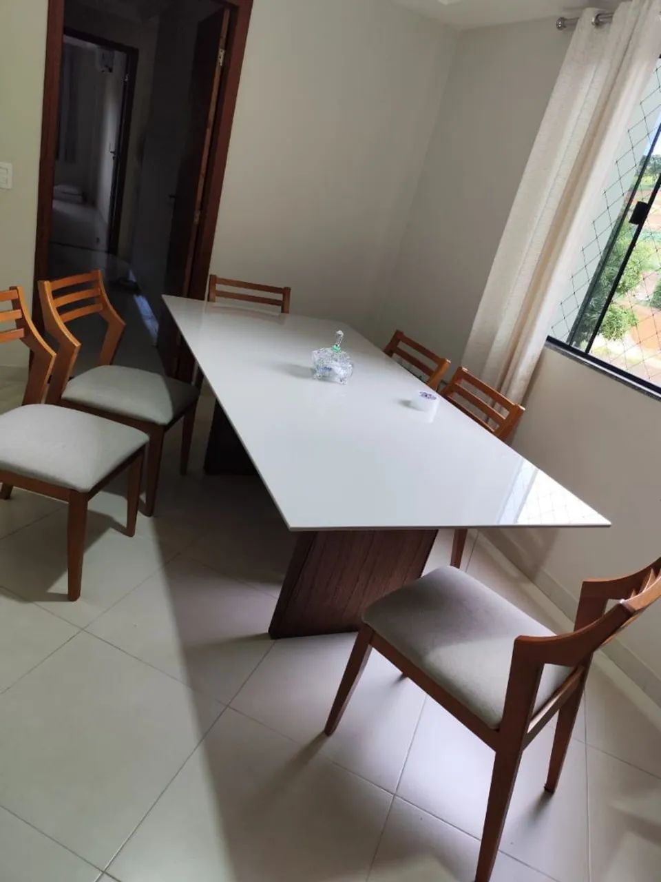 Mesa sem ou com cadeiras de 6 lugares - Foto 2