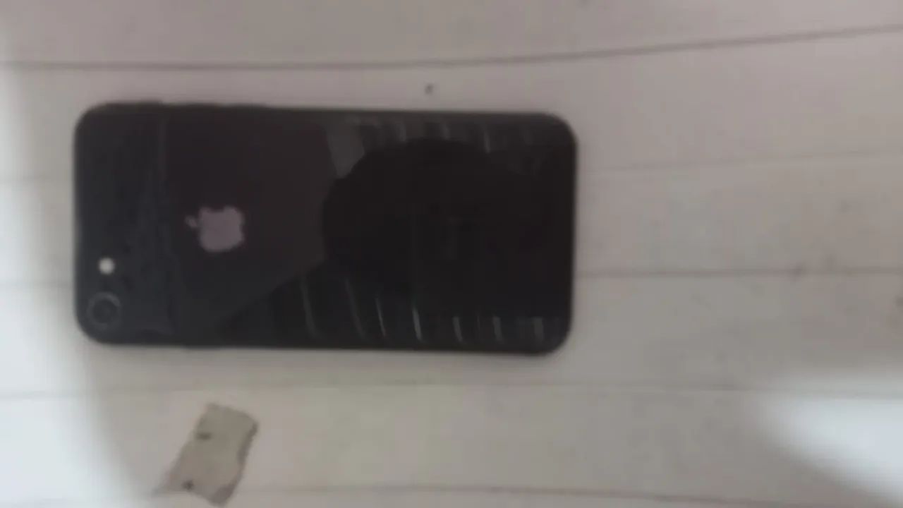 Vendo iphone 8 64GB preto  - Foto 4