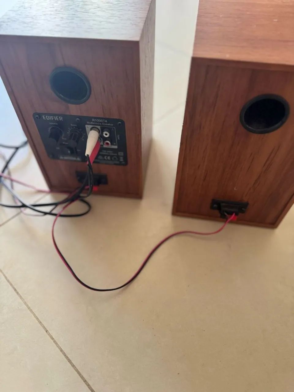 Monitor de Áudio (caixa de som) - Edifier R1000T4 - Foto 4
