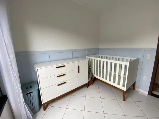 Berço e Comoda de madeira