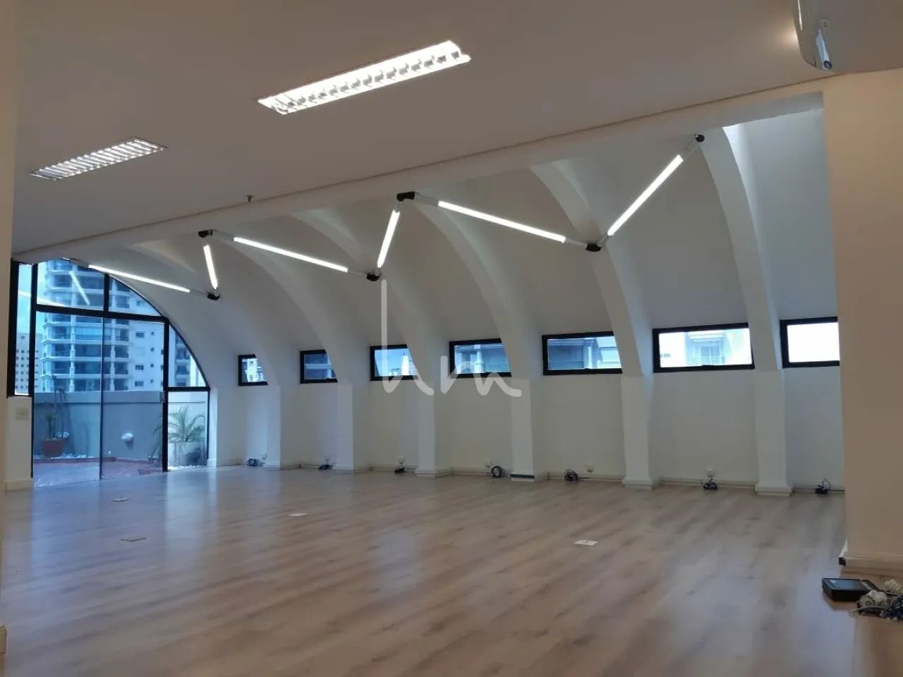 OPORTUNIDADE PARA QUEM PROCURA ESCRITÓRIO PRÓXIMO DA AV. BERRINI/ COBERTURA COM TERRAÇO - Foto 3
