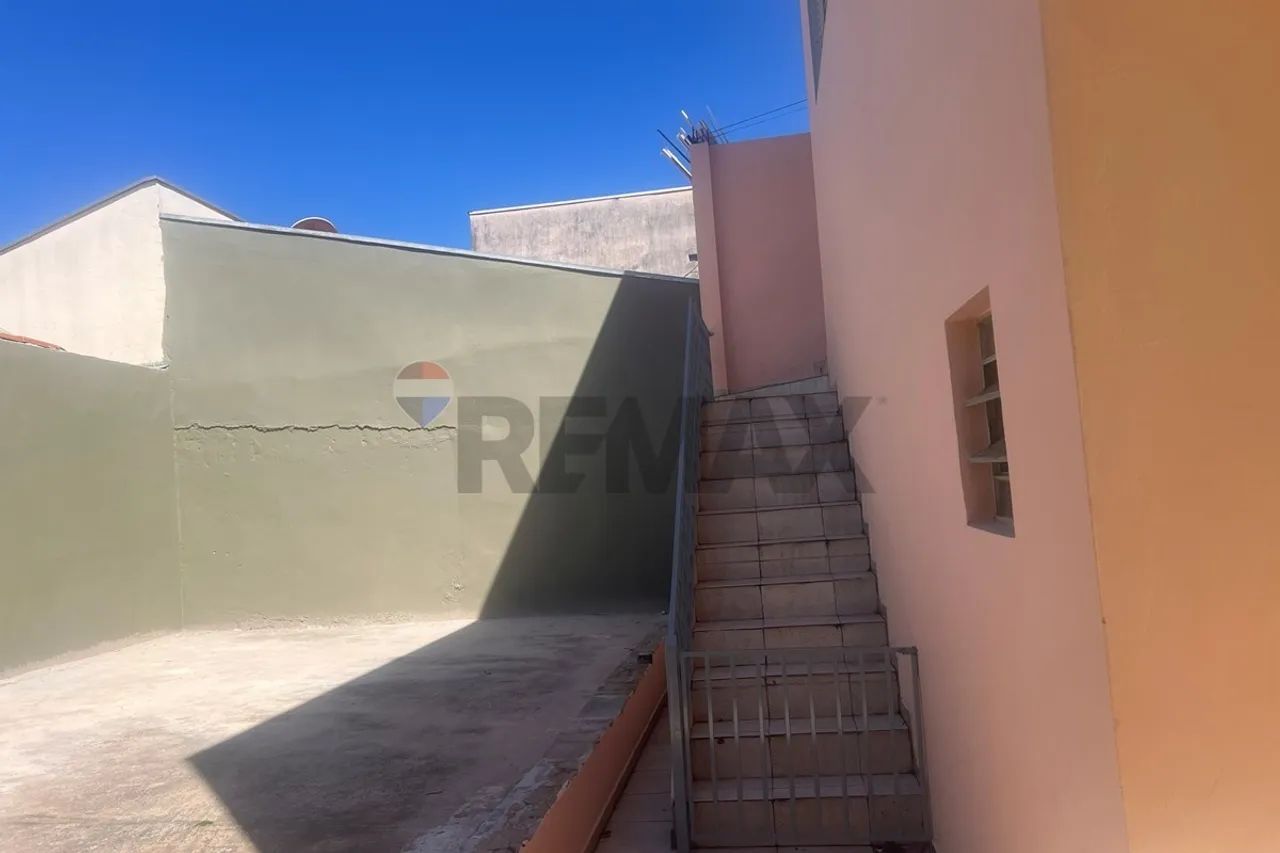 Casa para locação com 4 quartos, sendo 1 suíte. - Foto 5