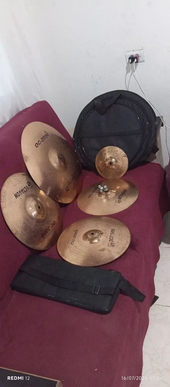 Pratos de bateria e percussão octagon 