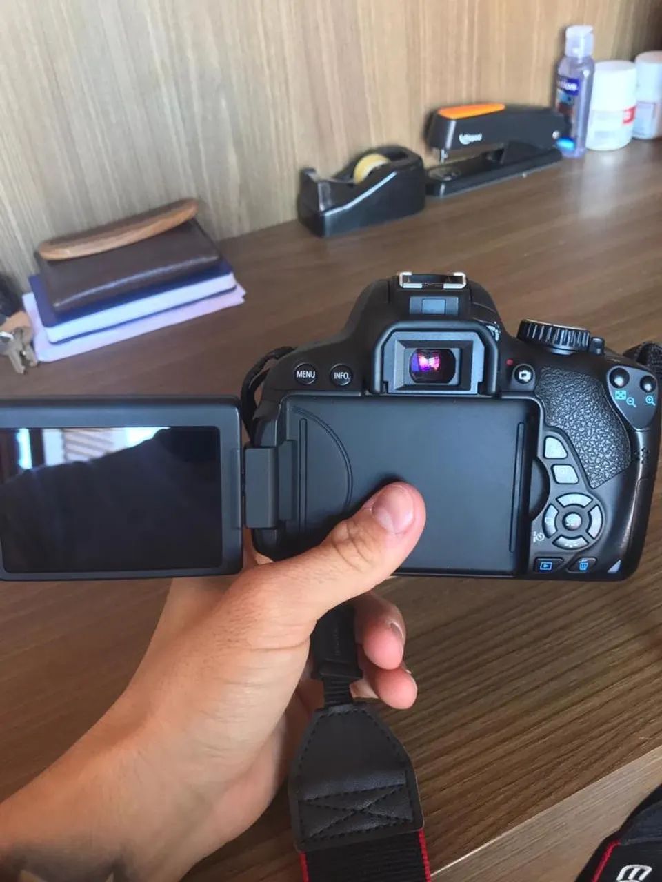 Canon T4i + Kit Completo  - Foto 3