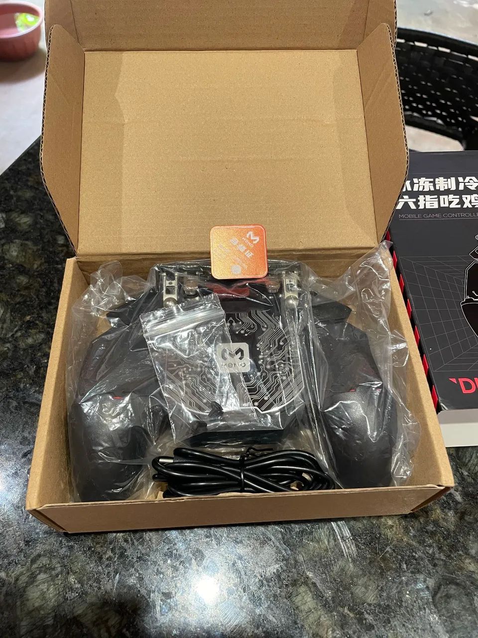 Controle Gamer MEMO DL88 com Cooler para Celular - Seminovo - Foto 5