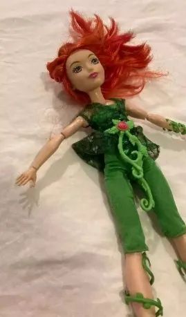boneca hera venenosa - Foto 5