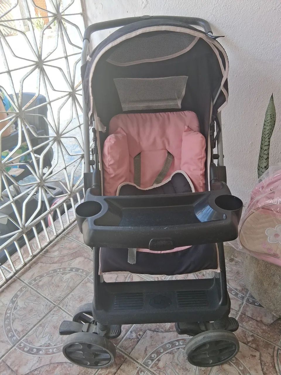 VENDO DOIS CARRINHS DE BEBÊ - Foto 5