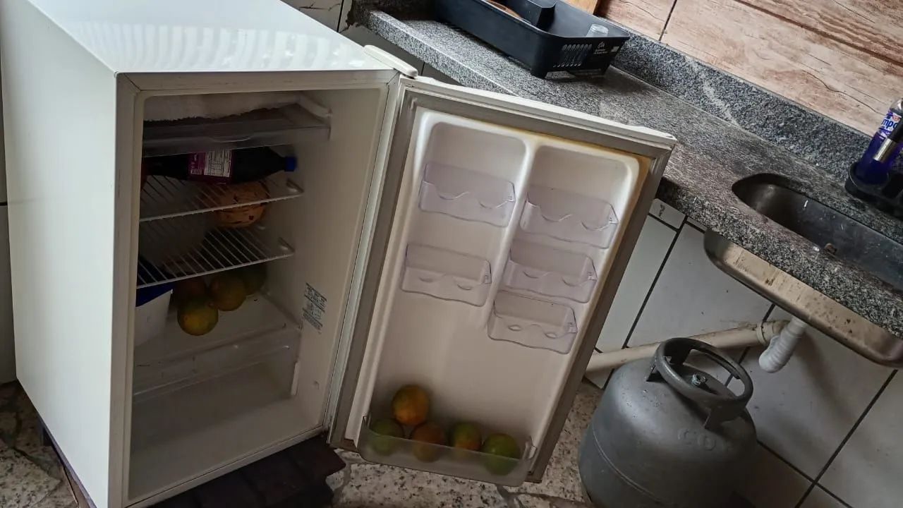 FRIGOBAR ELETROLUX - Foto 2