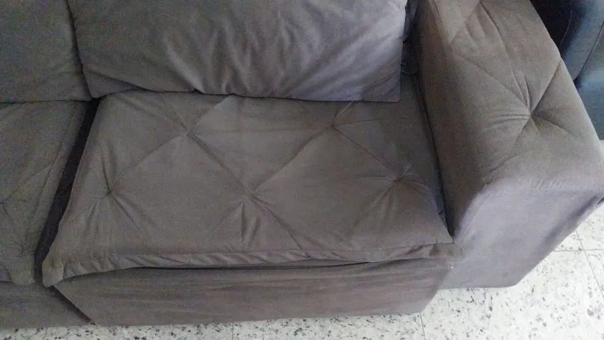 Vendo Sofá Retrátil em ótimo estado de conservação - Foto 2