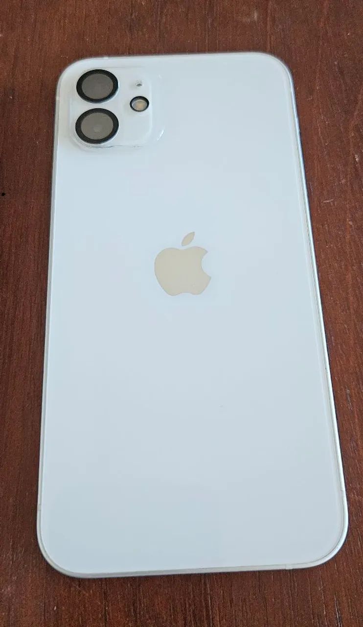 Vendo Iphone 12 128 GB Branco - Foto 2