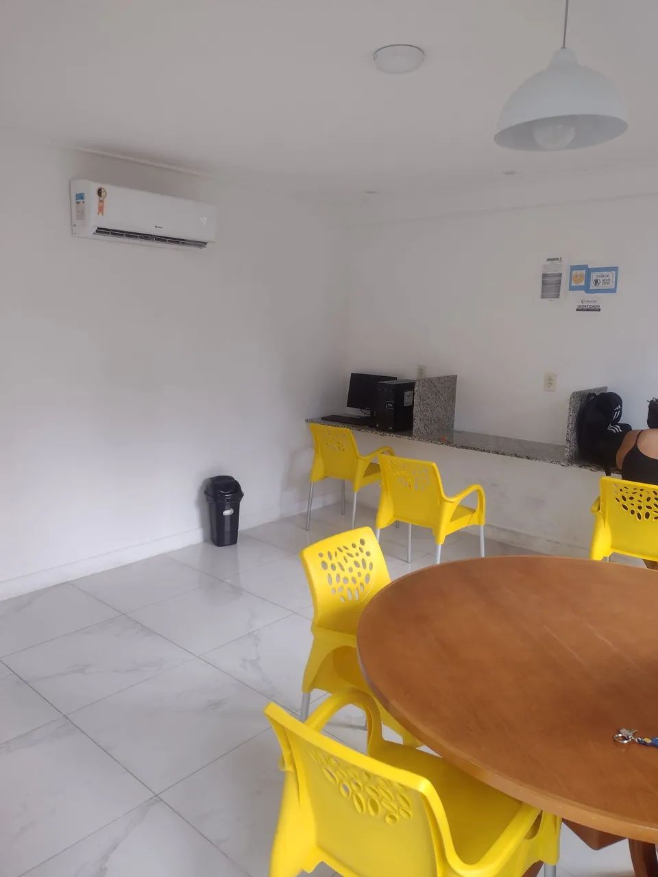 Apto mobiliado com 2 quartos no Farol, próximo ao Cesmac - Foto 4