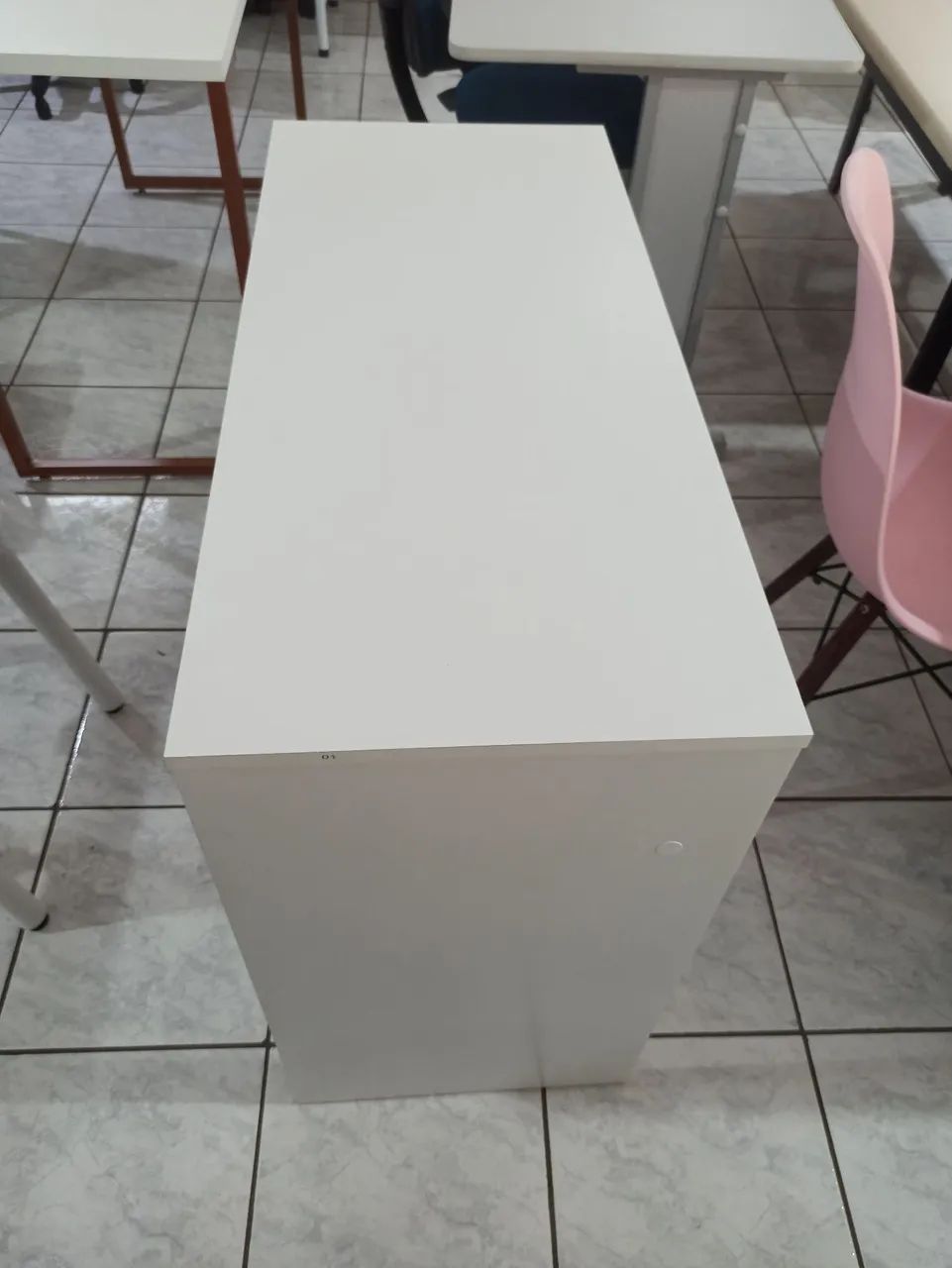 Escrivaninha Branca com 1 gaveta  - Foto 2