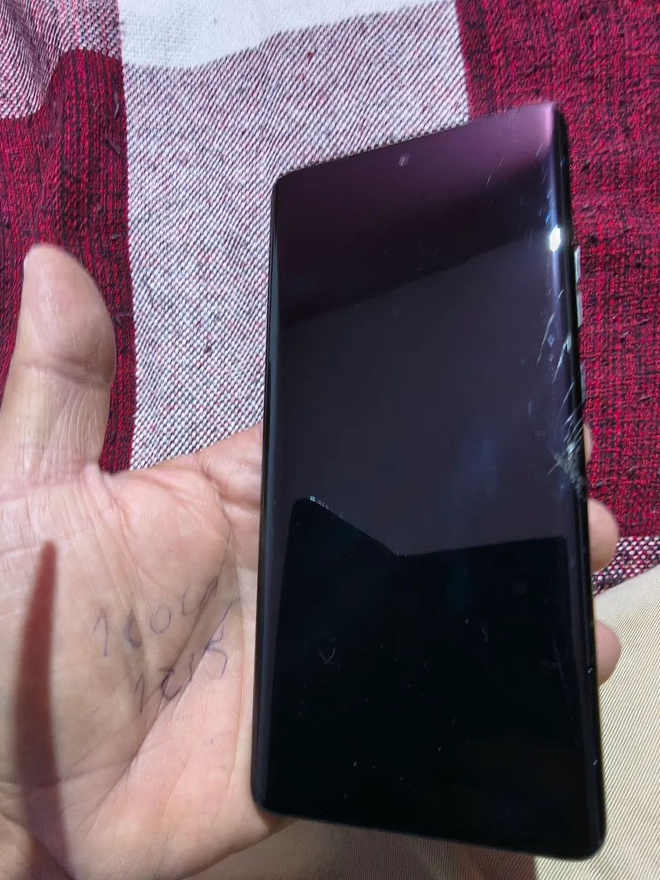 Vendo moto Edge 50pro com tela quebrada. - Foto 4