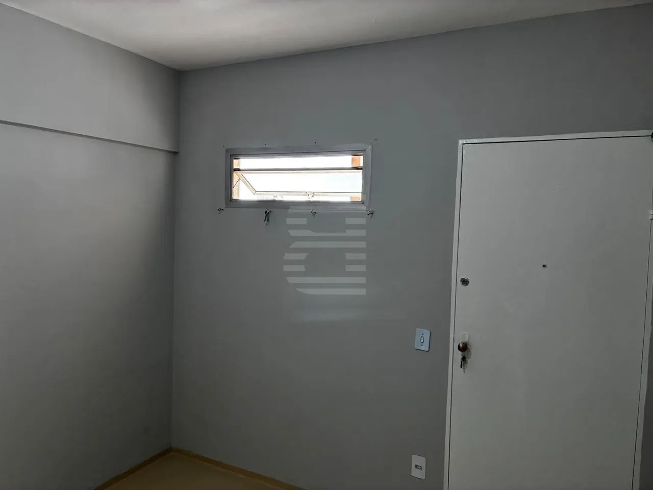 Kitnet para alugar no Botafogo, quarto sala com divisória - Foto 3
