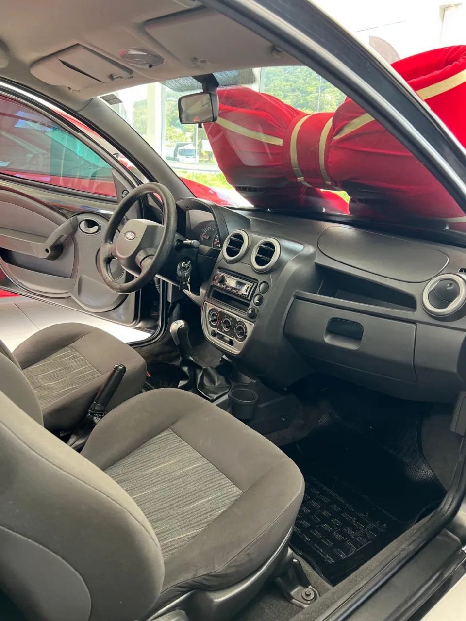 Ford KA 1.6 8V Flex 3P 2010 - Foto 4